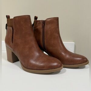 Baretraps Rhoslyn Brown Bootie